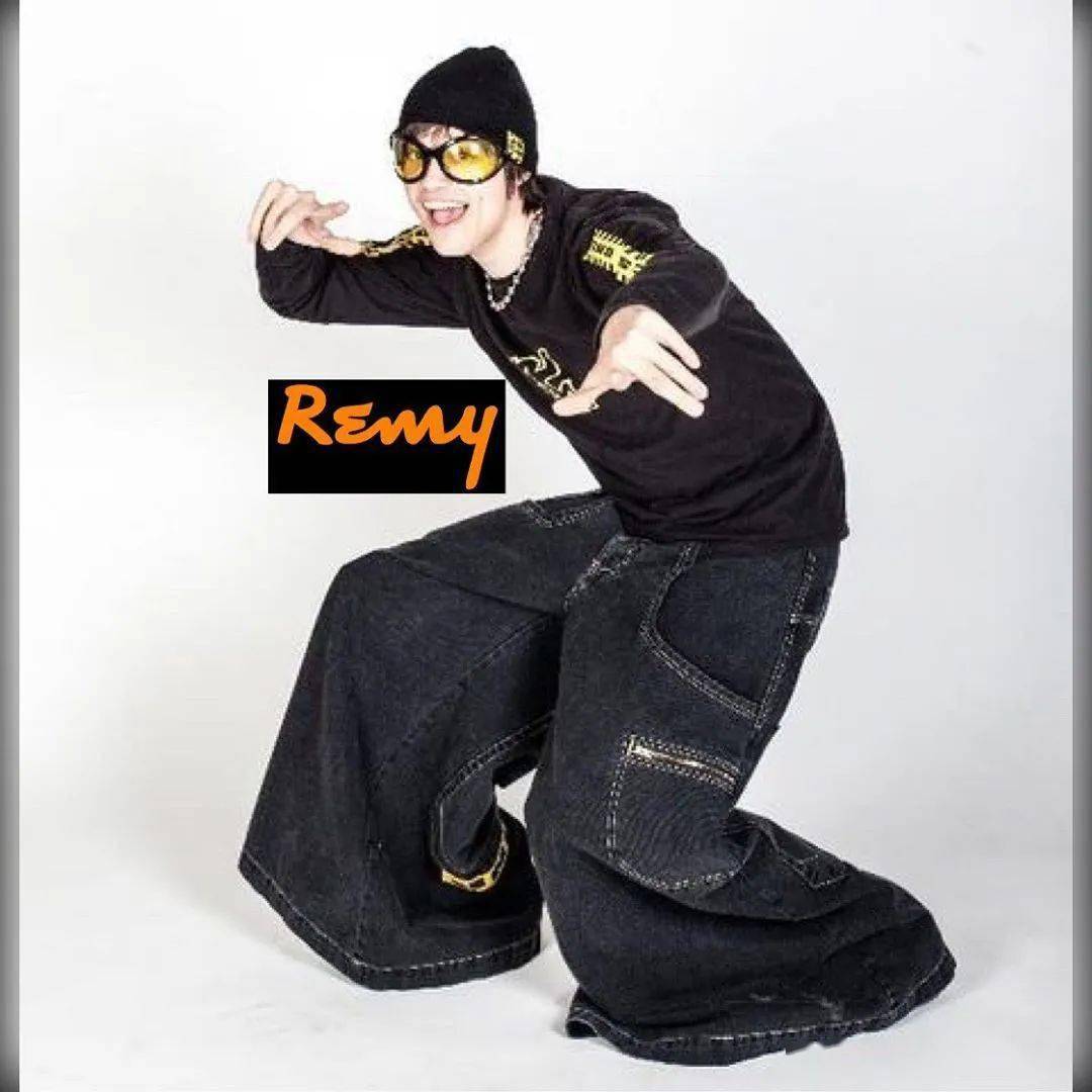 米袋|比米袋还宽的牛仔裤，是怎么制霸九十年代的？