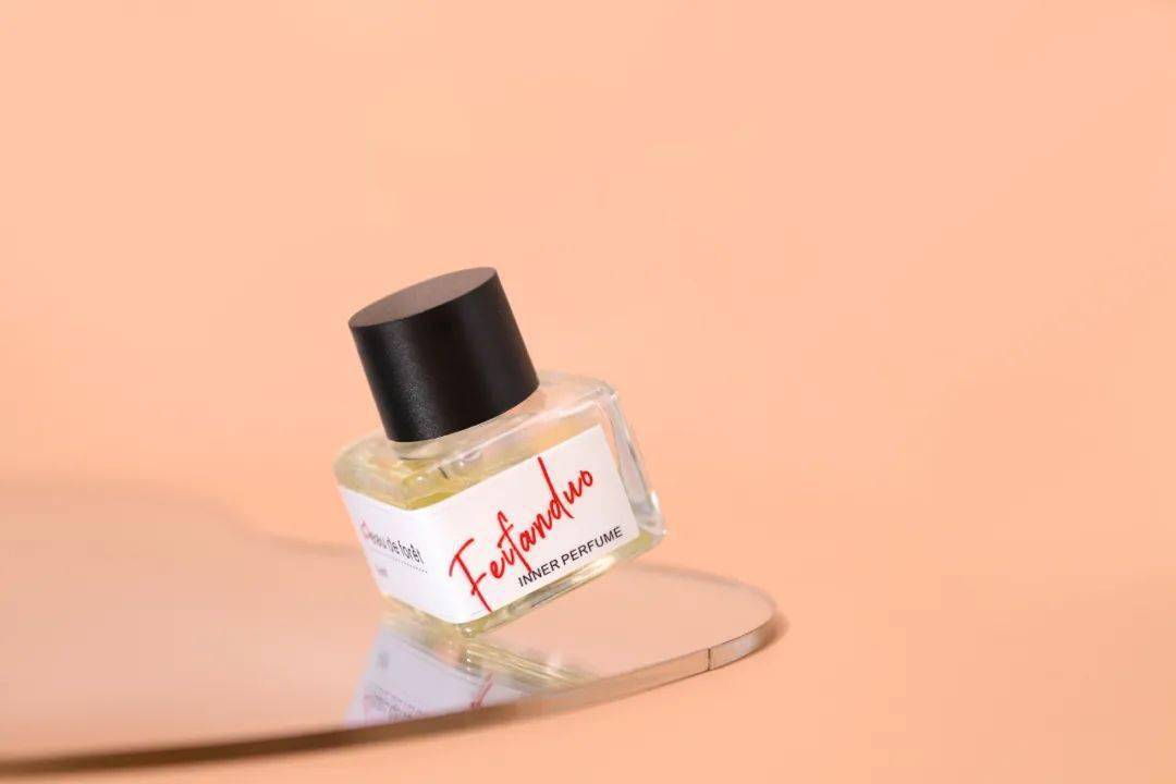 si|撩汉必备!这款神奇香水,开启女人由内而外的极致性感!