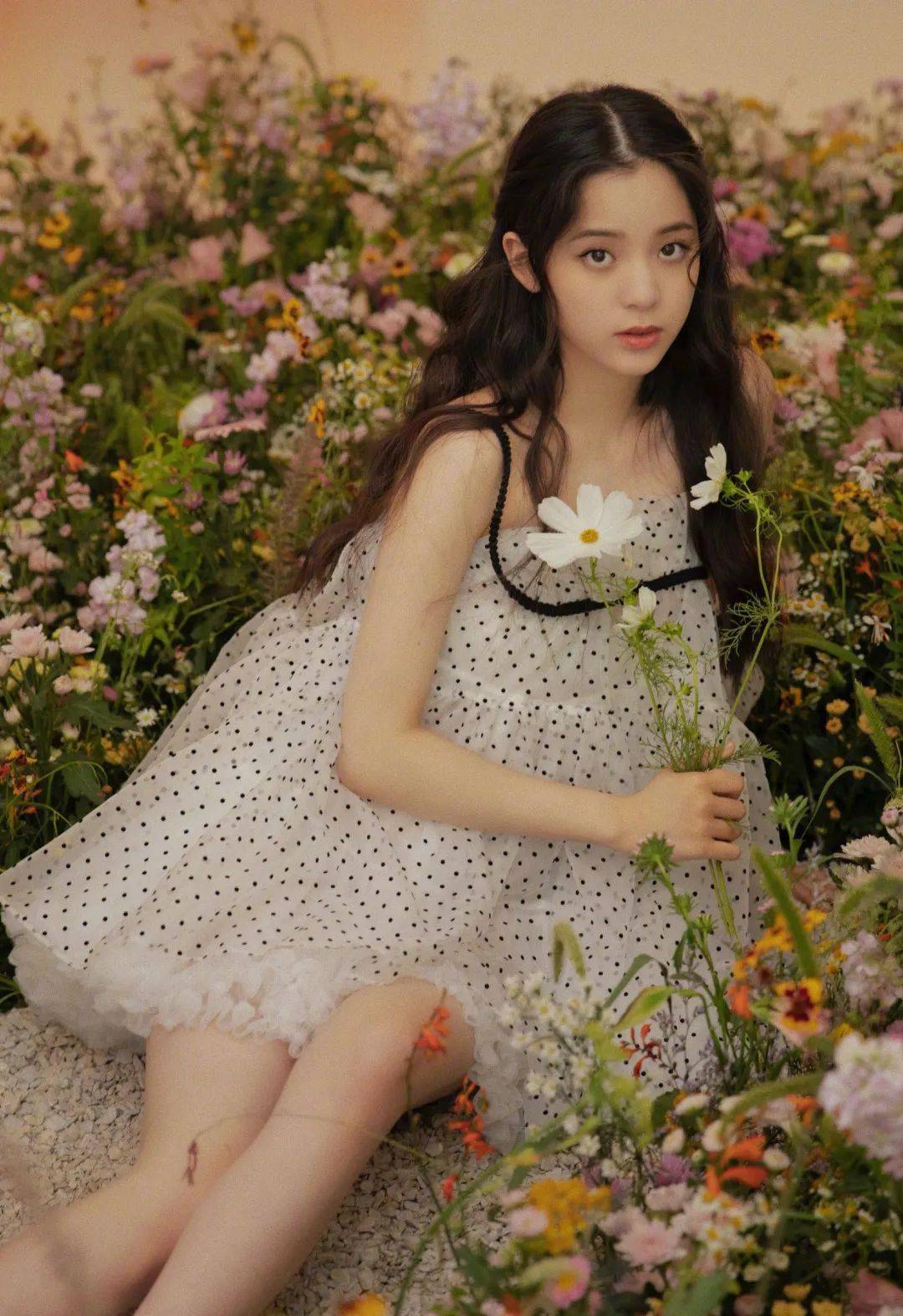 香水|不知道选什么香水？跟着欧阳娜娜、赵露思、关晓彤……购买就行了