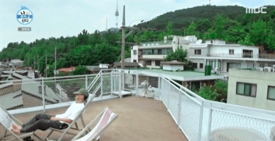 中韩|顶流男神58亿独居豪宅大曝光，中韩网友全傻眼：猫也有独卫？！