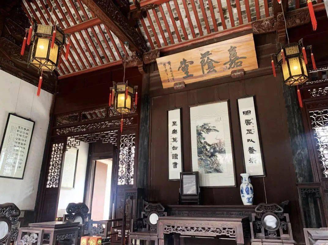 嘉荫堂像从远古岁月飘来的一首歌,一首宁静恬淡的歌,久久地在我们心中
