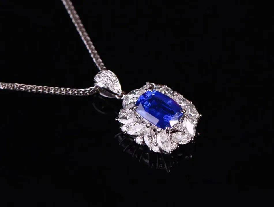 黄金|这些珠宝女人能戴到60岁!能升值,能传世,比黄金高级多了!