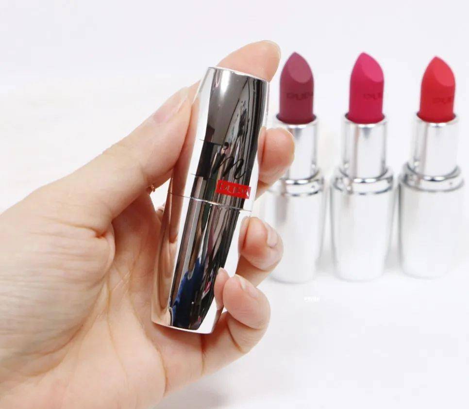 欧尼|摸了金秀贤腹肌的她，连化妆台都被曝光了！