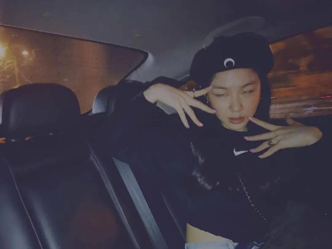 女孩|金靖是如何一步步走入大众视野的？爱笑的女孩运气不会太差