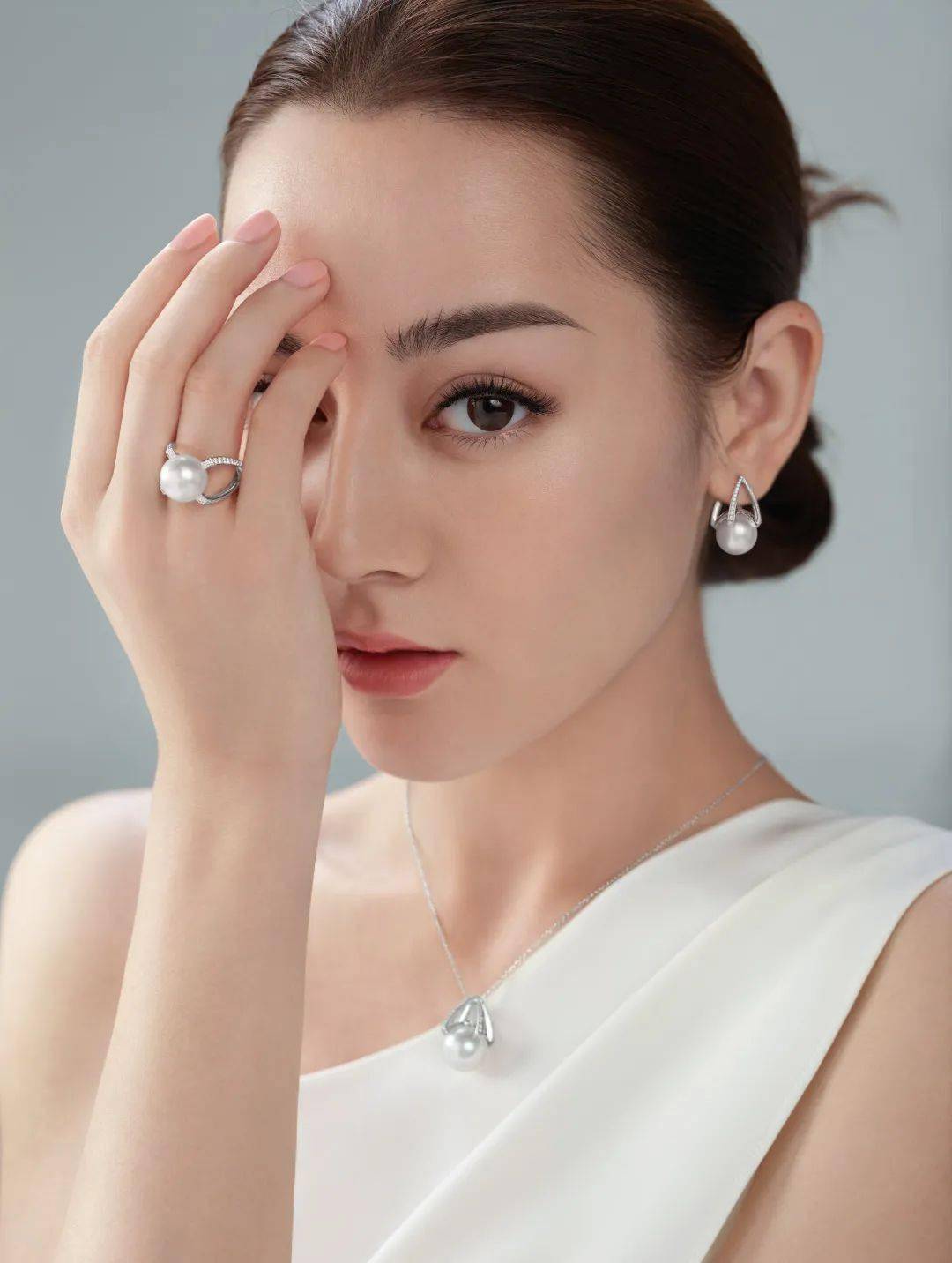 指甲|不再迷恋BLACKPINK的美甲， 我已亲自安排上3D美甲！