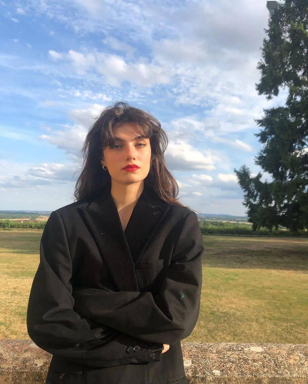 Louise|浓 颜 系 美 人，绝！