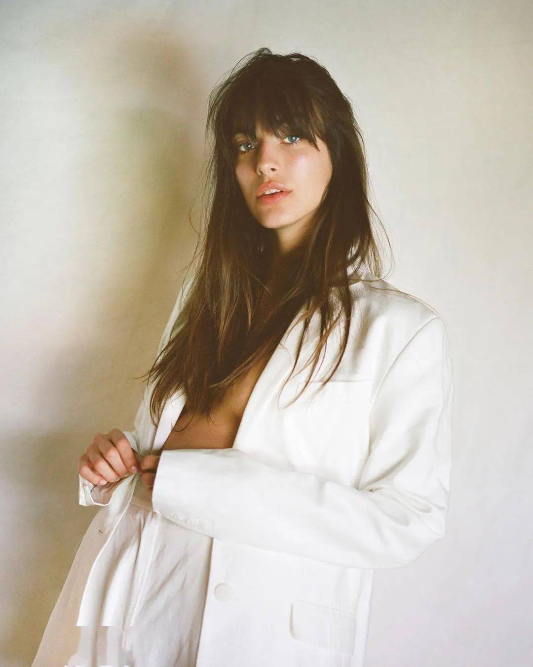 Louise|浓 颜 系 美 人，绝！