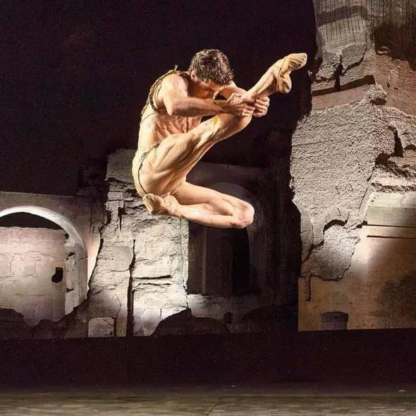 罗伯托·波雷|这个舞台上的王子,绝对秒杀一切小鲜肉!