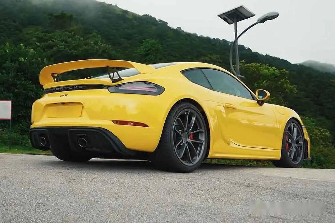 八千转平六自吸手波攻山术!保时捷 718 cayman gt4