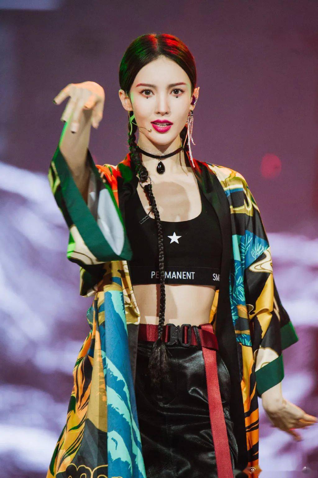 美人计|美人计 | 金晨的发量VS我的发量，一起扎心