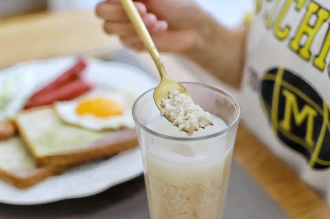 挑战|?观察 | 代餐轻食市场火热吸金，“王饱饱”们面临哪些挑战？