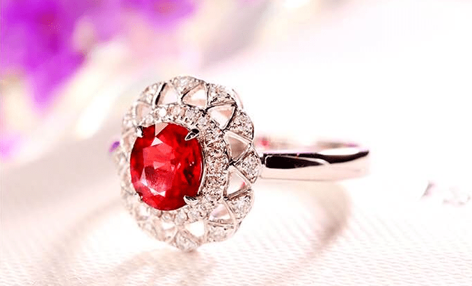 玉石|喜欢什么珠宝玉石就是什么性格！你是哪一种？