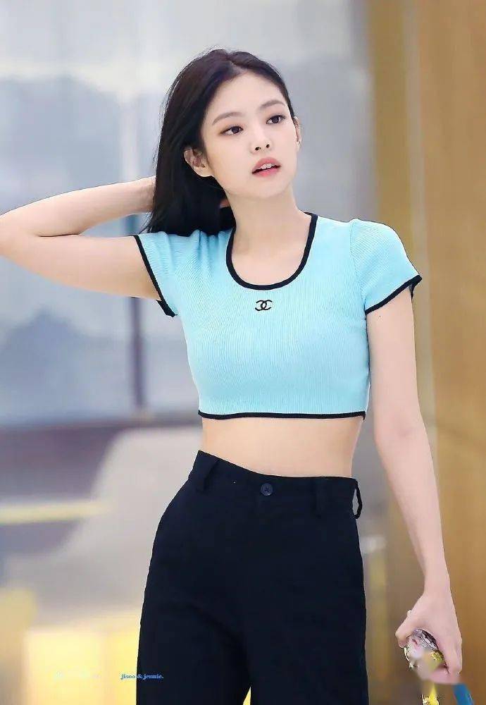 韩团|在服装市场里引起时尚旋风的，她的私服top3！