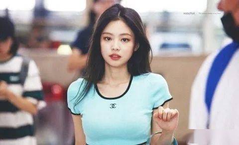 韩团|在服装市场里引起时尚旋风的，她的私服top3！