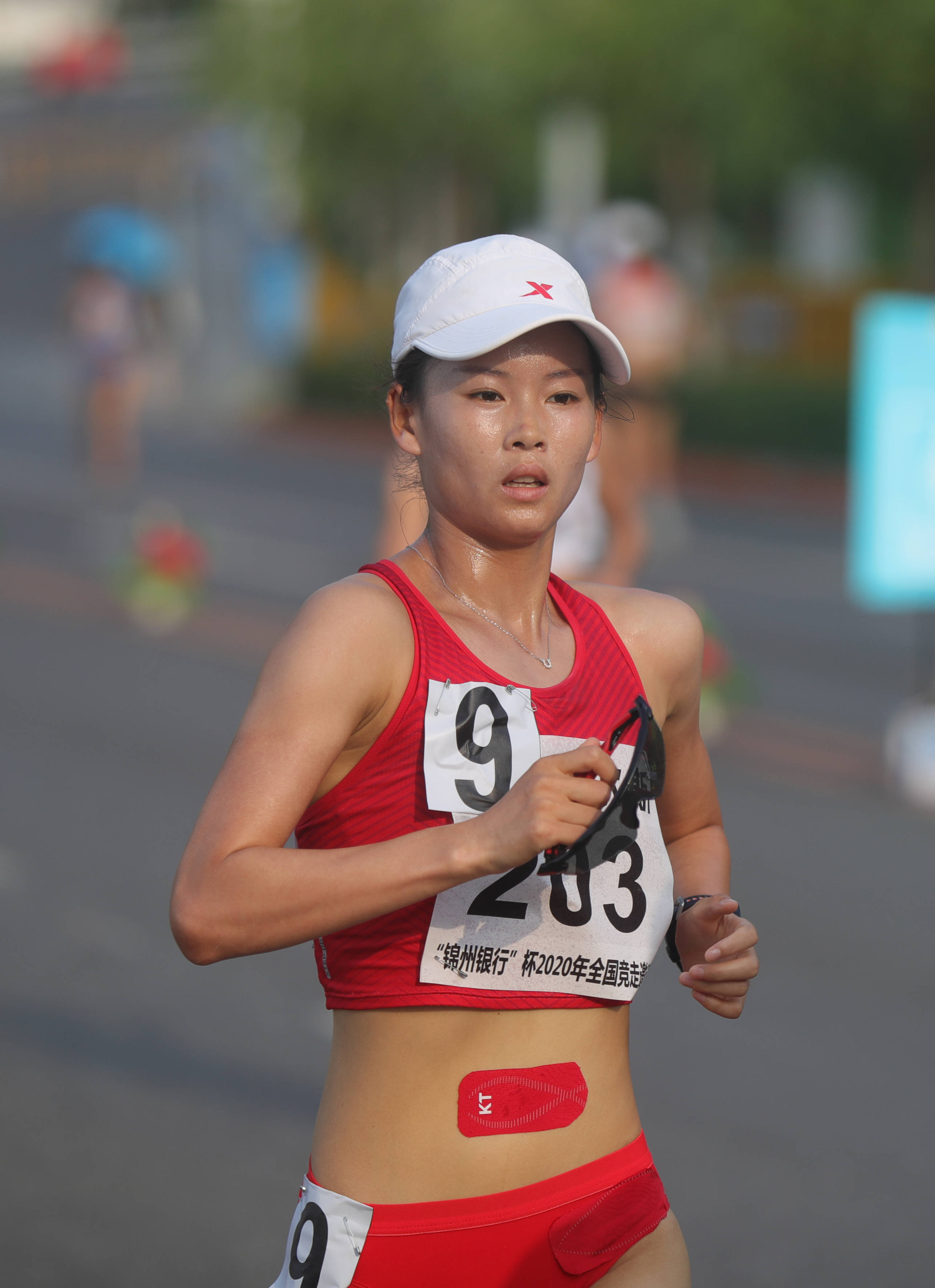 田径--2020年全国竞走邀请赛:杨家玉夺得女子20公里竞走冠军