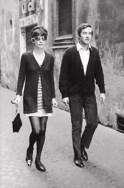 Roger|骨灰级经典Roger Vivier方扣鞋，又出了绝美新款！