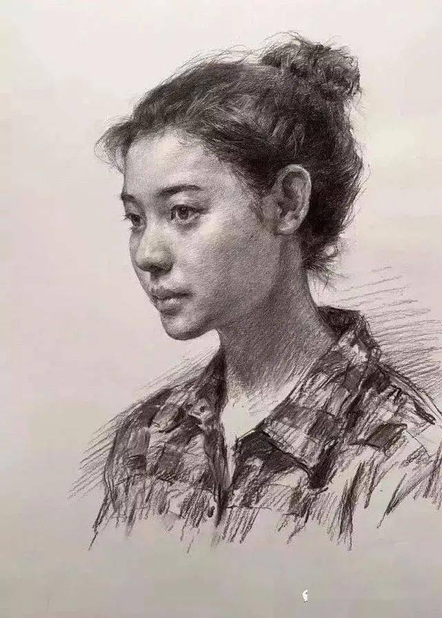 什么叫人物神态 8a69df79ab72415e8459c9b358372450.jpeg