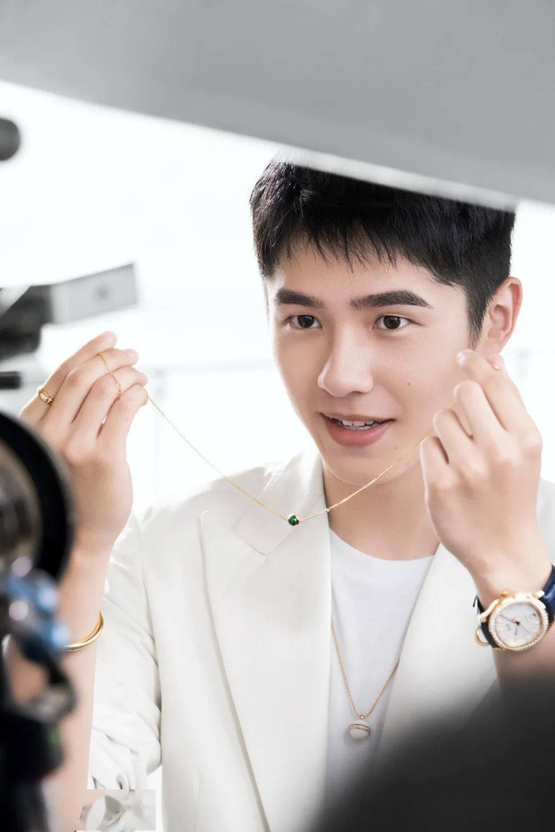 上新|大牌珠宝上新，静主编亲自直播你拔草了吗？