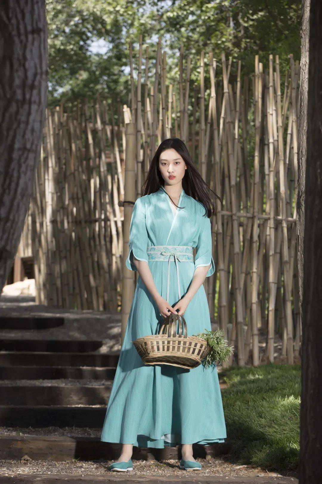 系列|田霖精彩演绎VERO MODA2020早秋系列，可盐可甜，风格自由变换美到了！