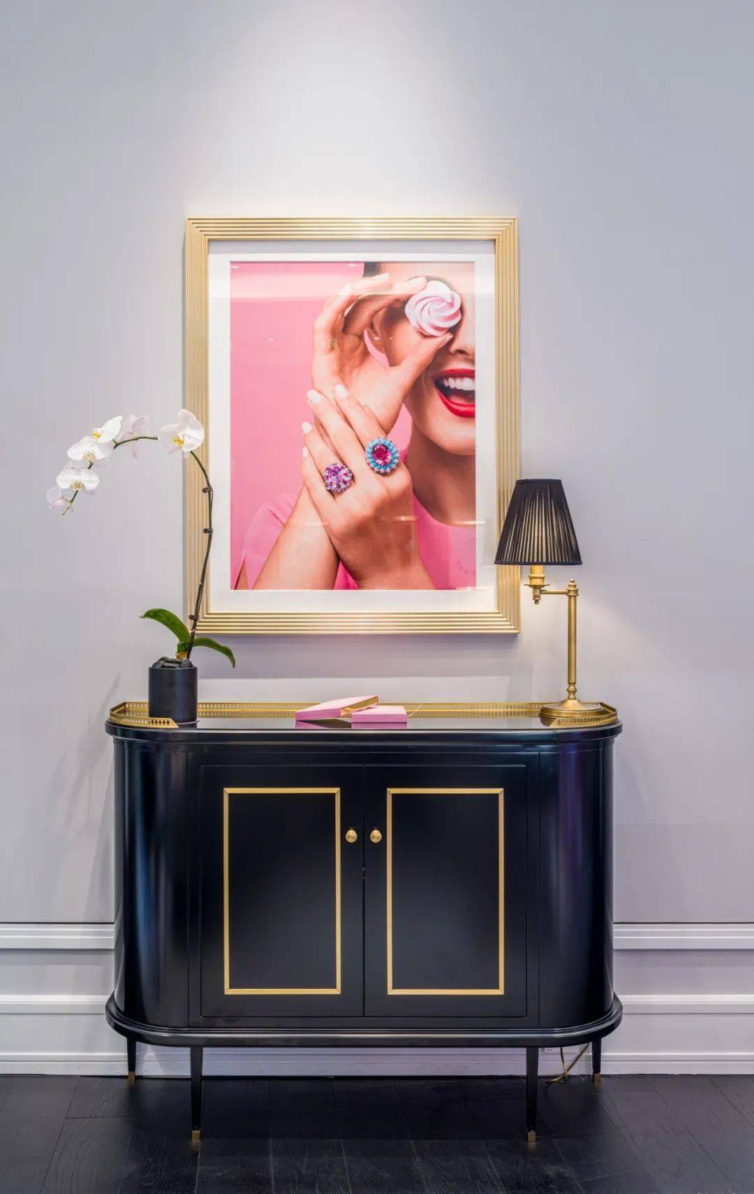 Fendi|七夕预热！Fendi咖啡馆、Dior限时店，大牌打堆来成都过节