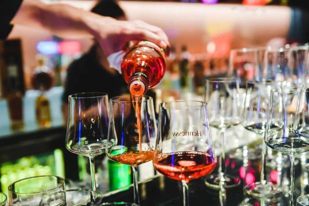 摩托车|时尚、潮流、色彩缤纷……如果摩托车圈有一个潮牌的话，那一定是Vespa！