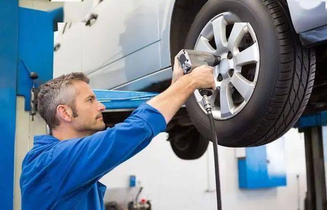 汽车换机油最便宜多少钱 e42f16f195c34422953b6a3c9356f7d7.jpeg