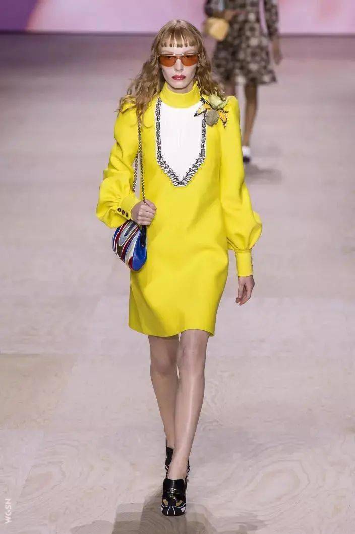 色彩|2020/21秋冬女装色彩趋势：复古时尚风潮再次燃起！半身裙流行趋势！