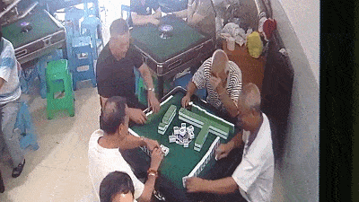 正打着麻将,他突然倒地身亡,栾川这类人千万要注意!