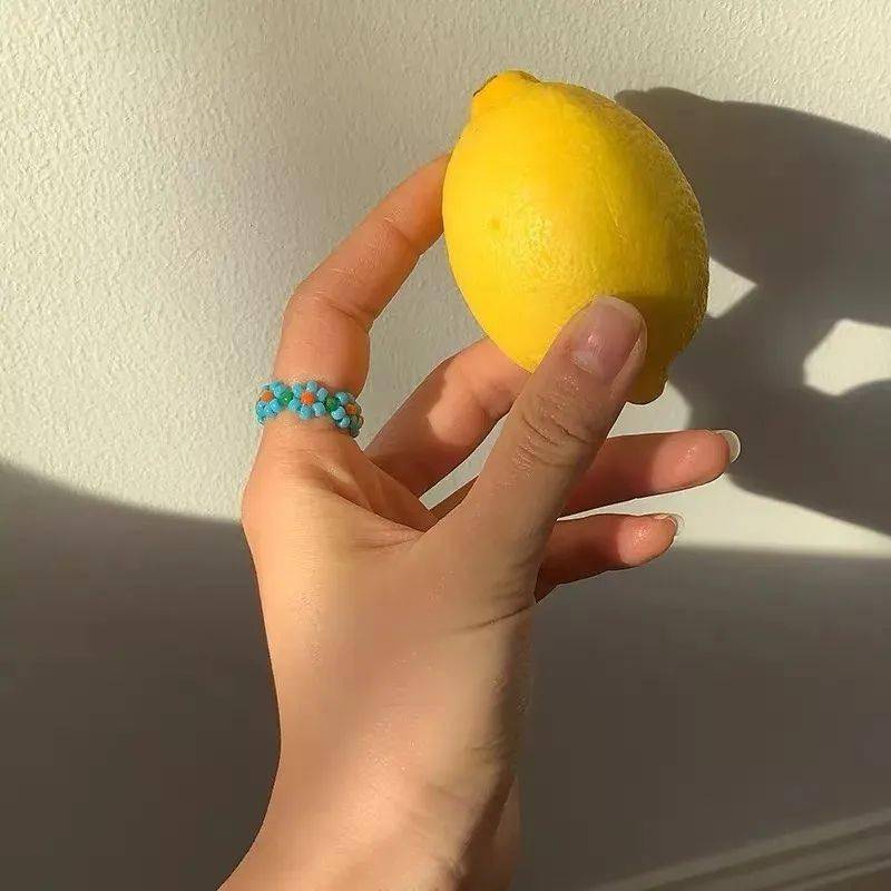 水果|2020夏天最流行的“果汁系穿搭”，复古优雅，太上头了！！