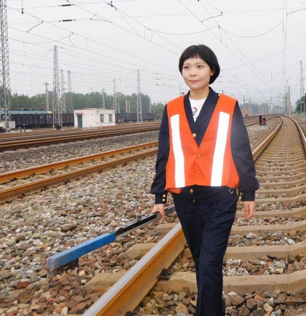 通信员|又美又飒！看“兵姐姐”变装