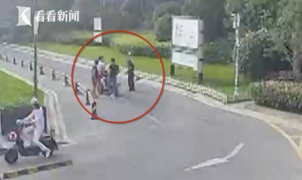 魏某|怀疑老婆出轨 他恼羞成怒小区内上演“亡命飞车”