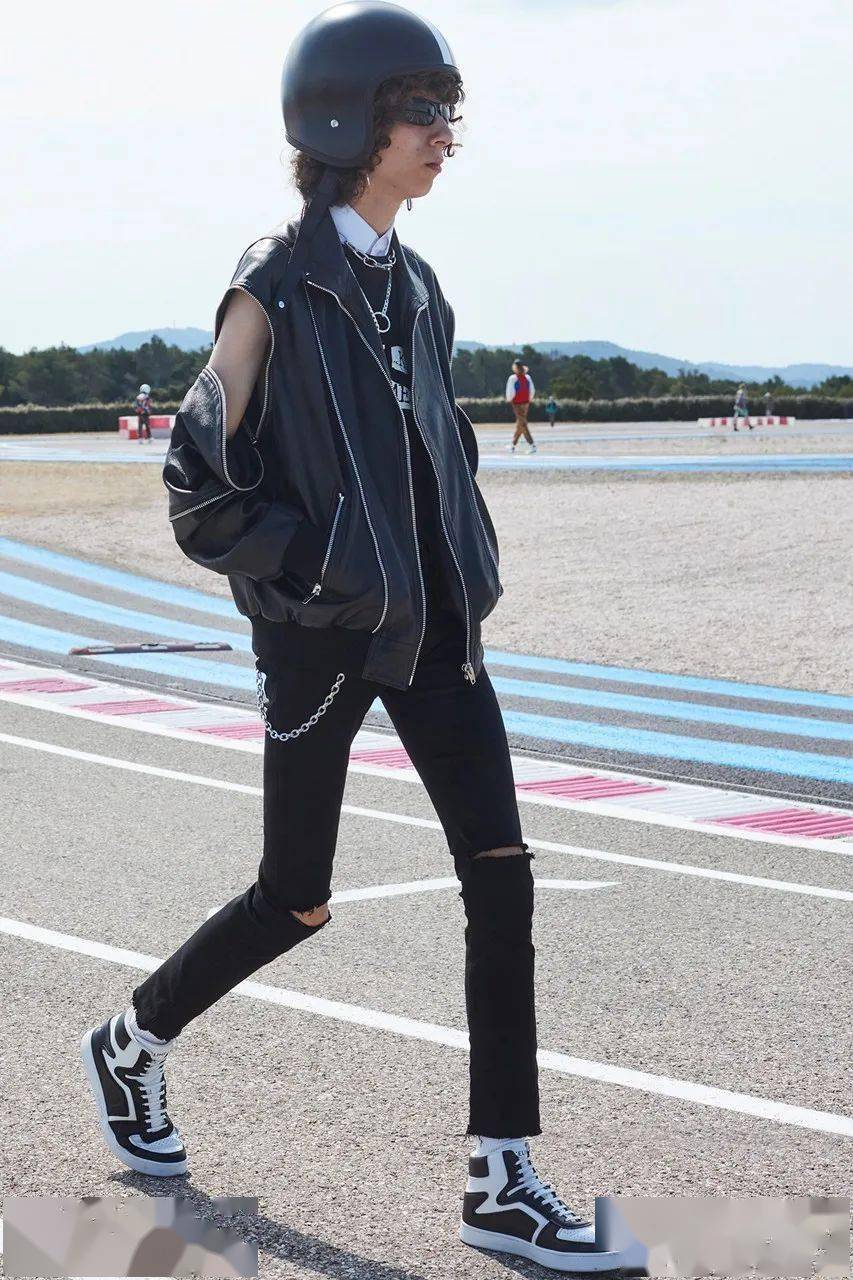 Heron|2020Q2最火品牌一览 | Heron Preston出任电竞顾问 | 陈冠希最新杂志封面