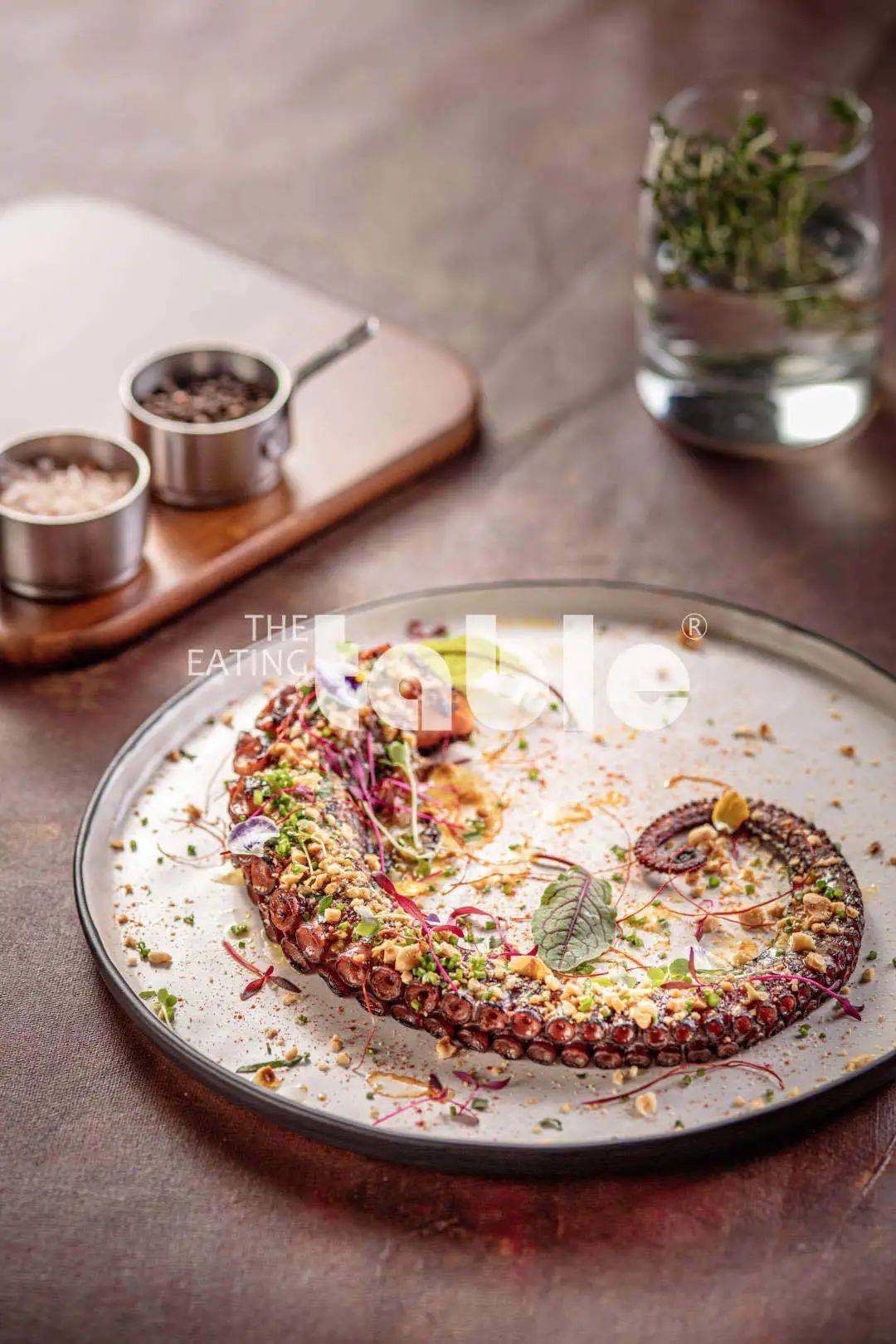 the|现在还敢重装升级，the eating table 是有多能打？