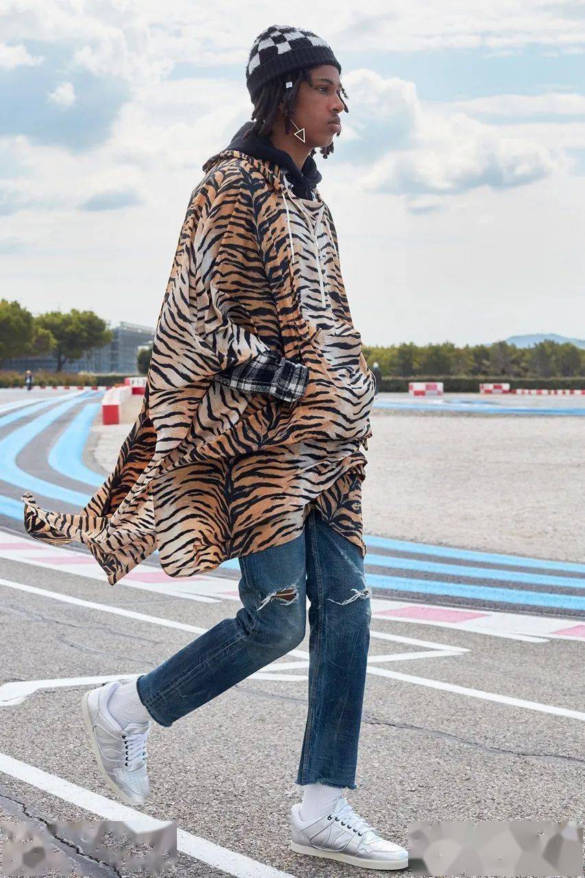 Heron|2020Q2最火品牌一览 | Heron Preston出任电竞顾问 | 陈冠希最新杂志封面