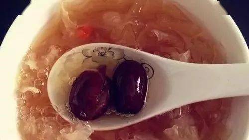 宝宝|其实是伤害！别再对新生宝宝做这6件事了你以为的爱