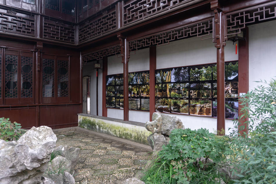 展览|看展览｜“走神”，当代摄影艺术展陈于古老的苏州园林