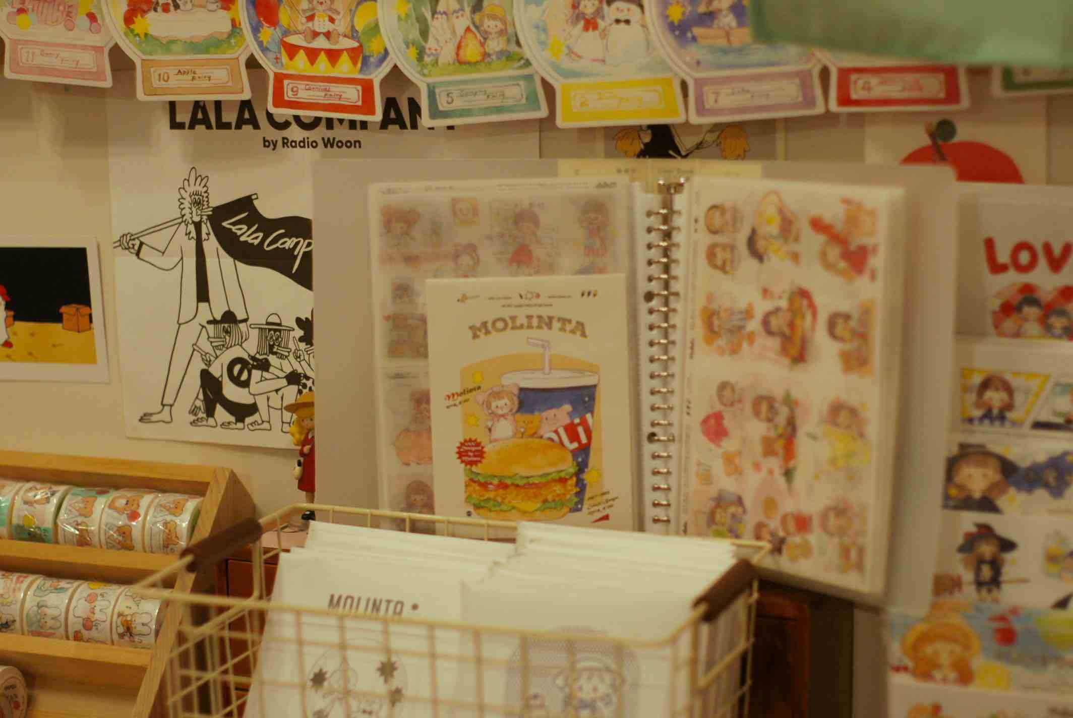 插画|上海小店故事｜一间房间，一个插画的世界