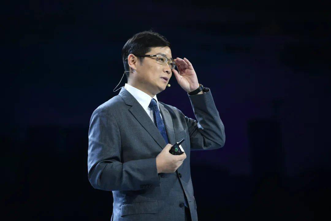 我国经济总量上升到第二位的时间_经济总量全球第二图片(2)