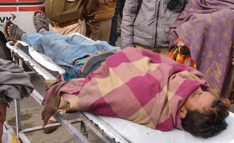 印度政府|印度假酒事件已致104人死亡 十余年间假酒为何屡禁不止？