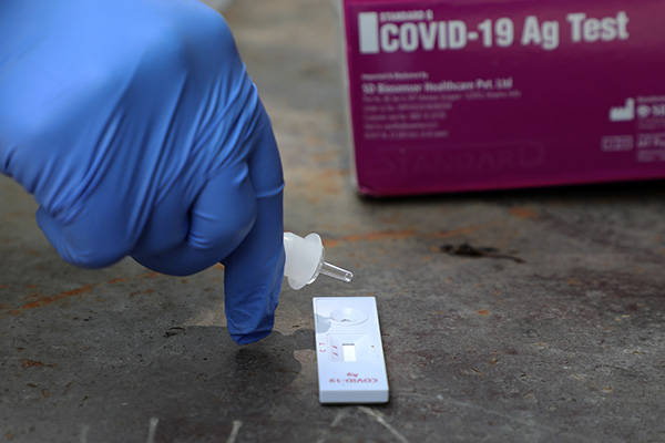 进行|印度累计确诊新冠病例逾185万，连续6天日增超5万