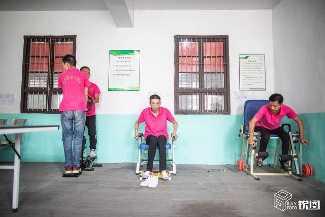 林素平|残疾女老板遇疫情积压库存上千万，仍坚持给员工开工资