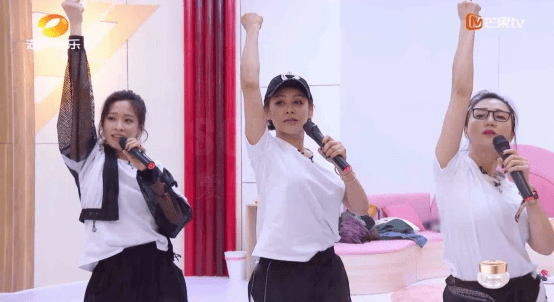 争议|观众缘 | 外貌讨喜，性格劝退？「努力有野心」的蓝盈莹，为什么还是备受争议？