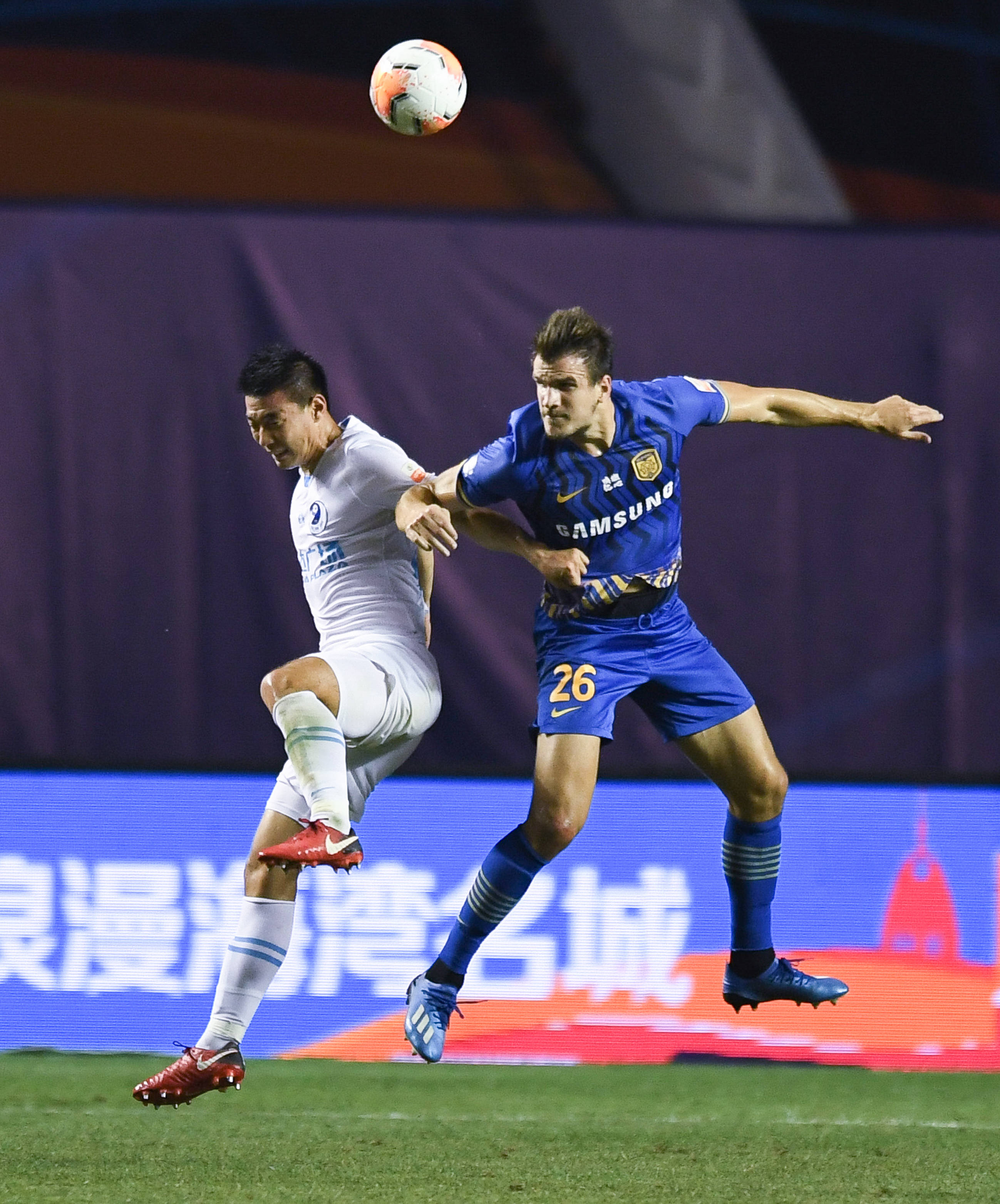 大连人|足球——中超：江苏苏宁易购胜大连人