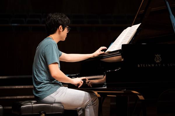 张昊辰|2天挑战5部贝多芬钢琴协奏曲，张昊辰整装待发回归舞台