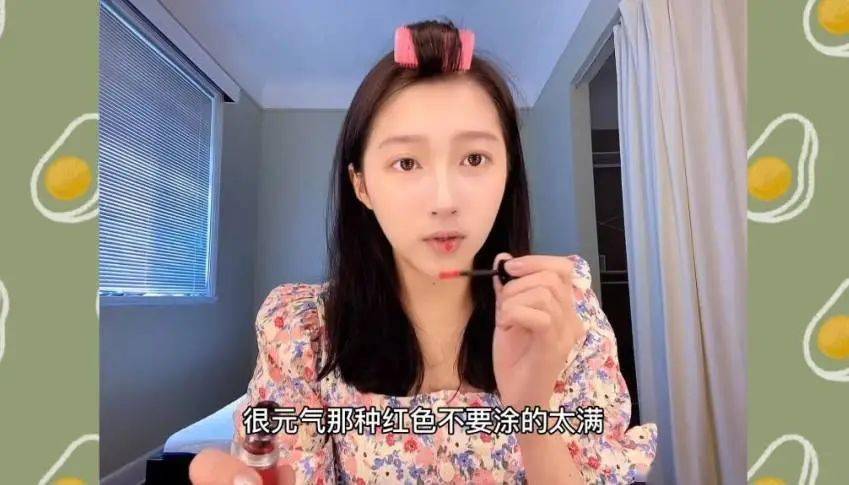 关晓彤|年年都是18岁,画个“四分之三减龄妆”就好了~