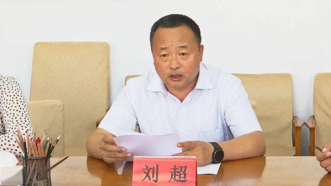 察右中旗与内蒙古北方荣达农业发展有限公司种鸭养殖项目签约仪式