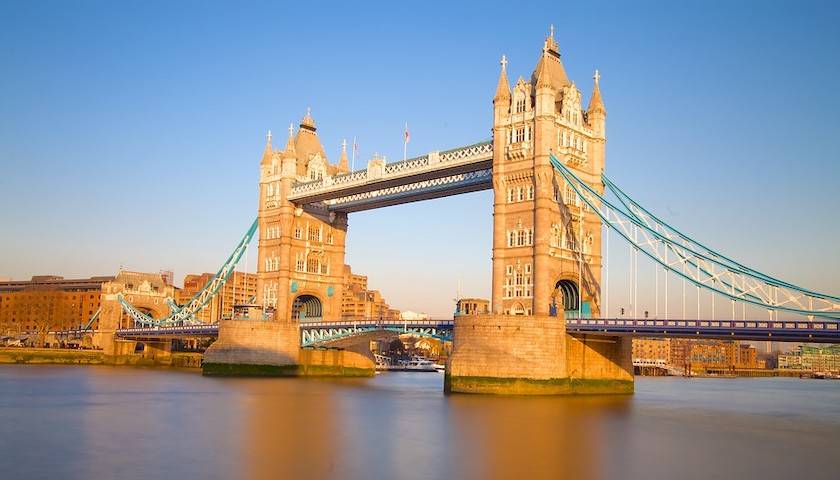 ��Ӣ��ϵ:���ƽ�ʱ������������?