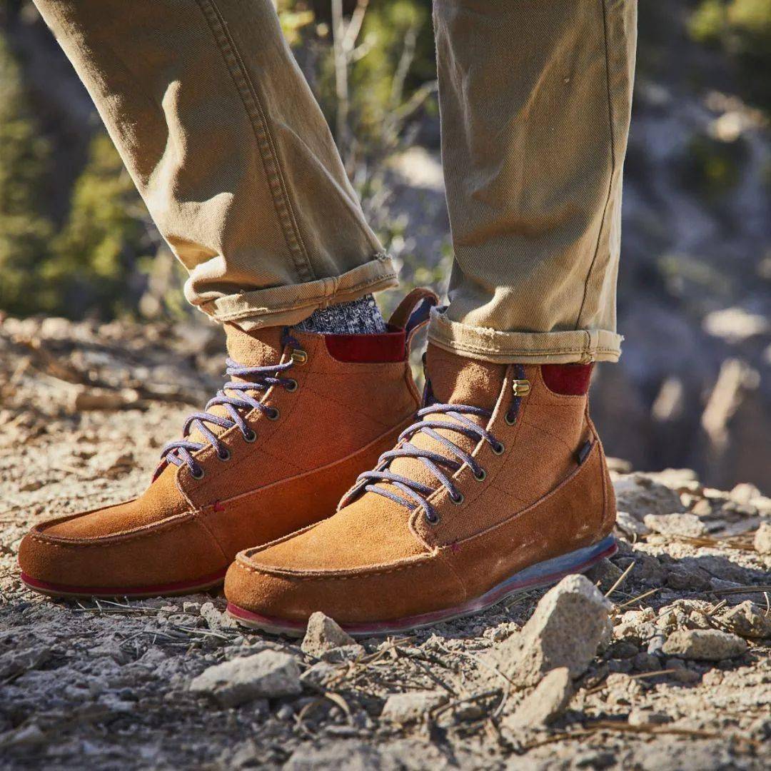 拖鞋|700块一双的潮牌拖鞋帝国是如何建成的?