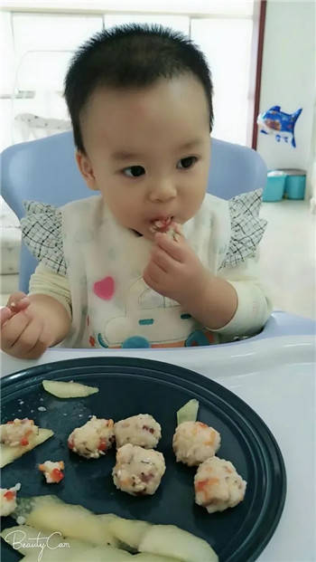 提醒！这几个进食习惯，要帮娃尽早养成！
