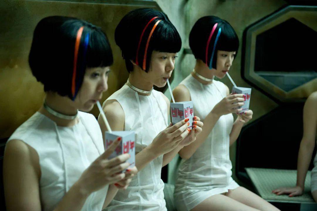 Dior|裴斗娜，打造一个机器人